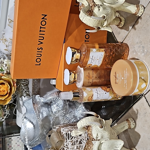 Bath & Body Works Other - NWT! B&BW GINGHAM "Golden Glow" BUNDLE